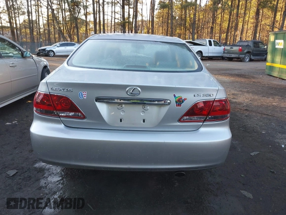 2005 Lexus ES 330 with VIN JTHBA30G355067558, listed as a IAAI auction lot 41273706 with 202,361 mi miles. Bid and sale history available at carsss.com. Image 16.