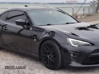 2017 Toyota 86 with VIN JF1ZNAA18H9706314, listed as a Copart auction lot 43111575 with 109,600 mi miles and Salvage Title. Bid and sale history available at carsss.com. Image 1.