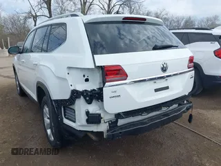 2019 Volkswagen Atlas SE с VIN 1V2LR2CA3KC543118, выставлен на аукционе IAAI как лот 41887298 с пробегом 103 261 миль миль и . История ставок и продаж доступна на DreamBid. Изображение 6.
