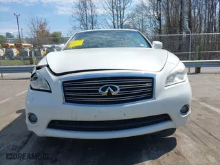 2013 Infiniti M37 with VIN JN1BY1AR3DM600744, listed as a IAAI auction lot 41912310 with 200,014 mi miles. Bid and sale history available at carsss.com. Image 12.