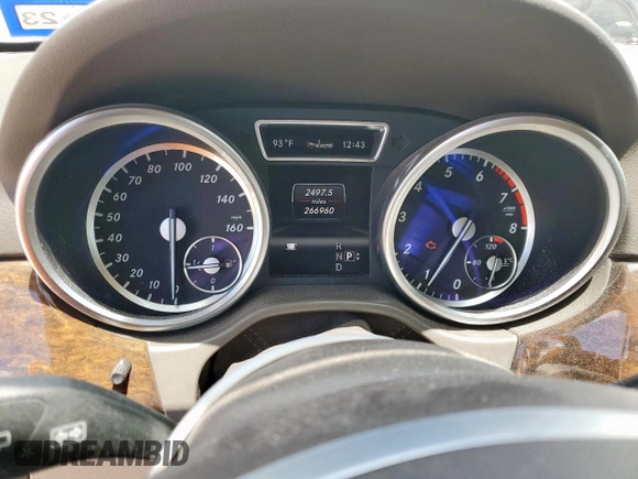 2013 Mercedes-Benz M 350 z VIN 4JGDA5JBXDA245993, wystawiony jako Copart lot #62642715 z przebiegiem 266 960 mil mil oraz Czysty tytuł • Clean title. Historia ofert i sprzedaży dostępna na DreamBid. Obrazek 9.