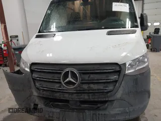 2020 Mercedes-Benz Sprinter Cargo Cargo with VIN W1Y40CHY1LT037120, listed as a IAAI auction lot 41199296 with 247,973 mi miles and . Bid and sale history available at carsss.com. Image 11.