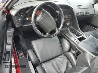 1992 Chevrolet Corvette z VIN 1G1YY23P1N5114236, wystawiony jako Copart lot #44253965 z przebiegiem 119 101 mil mil oraz Szkoda całkowita • Salvage title. Historia ofert i sprzedaży dostępna na DreamBid. Obrazek 8.