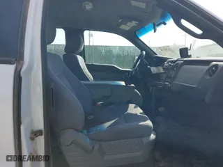2014 Ford F-150 XL with VIN 1FTFX1EF9EKE41386, listed as a IAAI auction lot 40204338 with 215,536 mi miles. Bid and sale history available at carsss.com. Image 5.