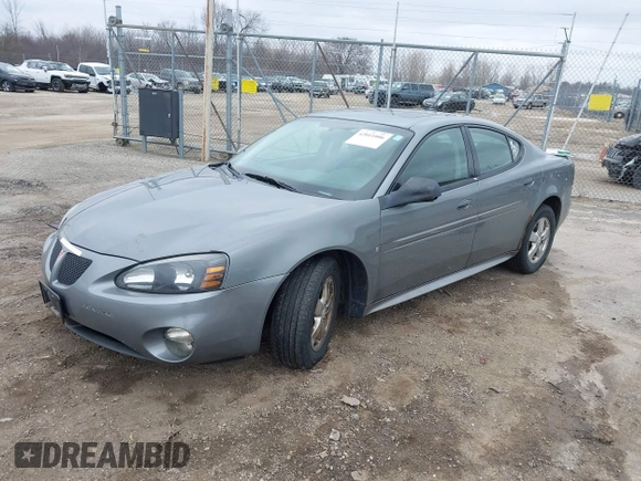 2007 Pontiac Grand Prix with VIN 2G2WP552371221110, listed as a IAAI auction lot 42011006 with 274,300 mi miles. Bid and sale history available at carsss.com. Image 17.