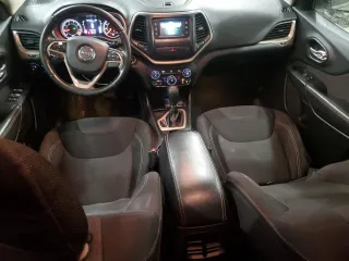 2015 Jeep Cherokee Latitude with VIN 1C4PJLCB7FW759695, listed as a Copart auction lot 50914555 with 225,179 mi miles and Clean Title. Bid and sale history available at DreamBid. Image 8.