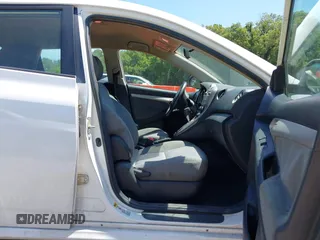 2009 Toyota Matrix S z VIN 2T1KE40EX9C008817, wystawiony jako IAAI lot #42866283 z przebiegiem 321 201 mil mil oraz . Historia ofert i sprzedaży dostępna na DreamBid. Obrazek 5.