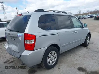 2008 Kia Sedona with VIN KNDMB133086255036, listed as a IAAI auction lot 41923884 with 269,470 mi miles. Bid and sale history available at carsss.com. Image 4.