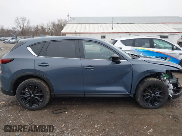 2024 Mazda CX-5 2.5 S Carbon Edition with VIN JM3KFBCL5R0430300, listed as a IAAI auction lot 41206420 with 4,726 mi miles. Bid and sale history available at carsss.com. Image 13.
