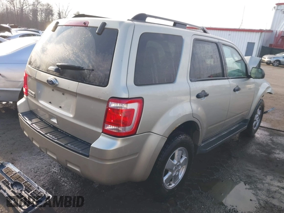 2011 Ford Escape XLT with VIN 1FMCU0D79BKA75629, listed as a IAAI auction lot 41522808 with 189,494 mi miles. Bid and sale history available at carsss.com. Image 4.