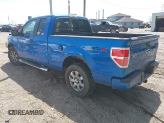 2009 Ford F-150 STX with VIN 1FTRX12839FB34927, listed as a IAAI auction lot 42112489 with 221,371 mi miles and . Bid and sale history available at DreamBid. Image 3.