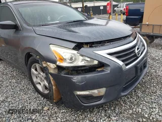 2013 Nissan Altima SL z VIN 1N4AL3AP8DC223406, wystawiony jako IAAI lot #42306001 z przebiegiem 305 413 mil mil oraz . Historia ofert i sprzedaży dostępna na DreamBid. Obrazek 14.