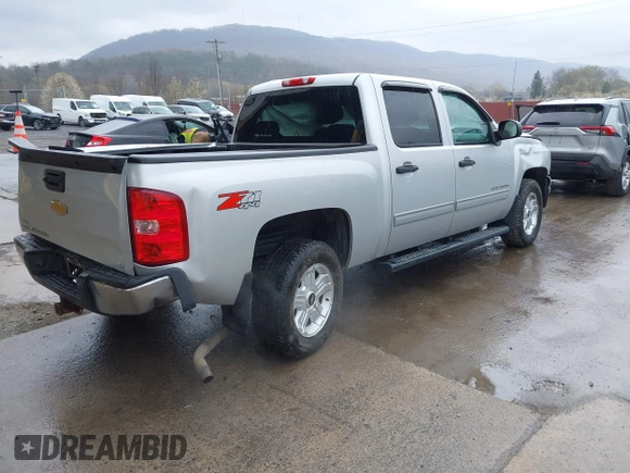 2013 Chevrolet Silverado 1500 LT with VIN 3GCPKSE77DG190293, listed as a IAAI auction lot 41968478 with 94,487 mi miles. Bid and sale history available at carsss.com. Image 4.