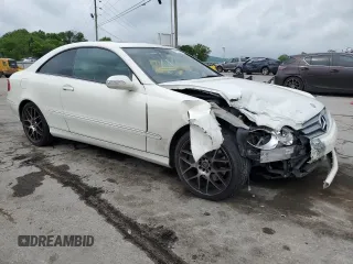 2009 Mercedes-Benz CLK 350 z VIN WDBTJ56H09F267880, wystawiony jako Copart lot #54708795 z przebiegiem 62 726 mil mil oraz Tytuł czysty. Historia ofert i sprzedaży dostępna na DreamBid. Obrazek 4.