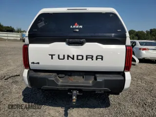 2022 Toyota Tundra SR with VIN 5TFKB5DB1NX014807, listed as a Copart auction lot 61888704 with 48,584 mi miles and Salvage title. Bid and sale history available at DreamBid. Image 6.