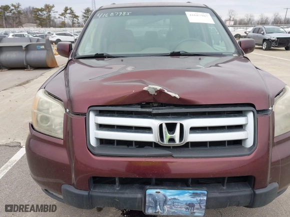 2007 Honda Pilot EX with VIN 5FNYF28407B017459, listed as a IAAI auction lot 41687985 with 177,200 mi miles. Bid and sale history available at carsss.com. Image 6.