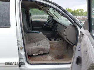 2003 Dodge Durango SLT z VIN 1D4HS48N63F597227, wystawiony jako IAAI lot #42376919 z przebiegiem 291 371 mil mil oraz . Historia ofert i sprzedaży dostępna na DreamBid. Obrazek 5.
