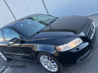 2011 Volvo S40 with VIN YV1672MS5B2539213, listed as a Copart auction lot 43647275 with 124,283 mi miles and Clean Title. Bid and sale history available at carsss.com. Image 1.