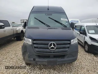 2022 Mercedes-Benz Sprinter with VIN W1Y4EDHYXNT107286, listed as a Copart auction lot 44688725 with Not Provided miles and Salvage Title. Bid and sale history available at DreamBid. Image 5.