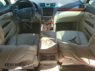 2012 Lexus LS 460 z VIN JTHCL5EF5C5014271, wystawiony jako Copart lot #48964945 z przebiegiem Nie podano mil oraz Czysty tytuł • Clean title. Historia ofert i sprzedaży dostępna na DreamBid. Obrazek 8.