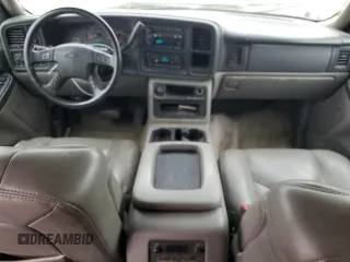 2003 Chevrolet Suburban Z71 z VIN 3GNFK16Z23G187474, wystawiony jako Copart lot #51520675 z przebiegiem 247 872 mil mil oraz Czysty tytuł • Clean title. Historia ofert i sprzedaży dostępna na DreamBid. Obrazek 8.