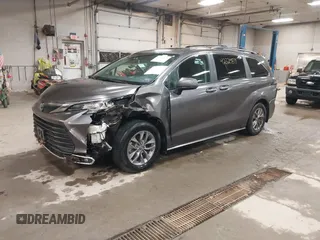 2023 Toyota Sienna XLE с VIN 5TDJSKFC0PS099650, выставлен на аукционе IAAI как лот 42324871 с пробегом 12 719 миль миль и . История ставок и продаж доступна на DreamBid. Изображение 17.