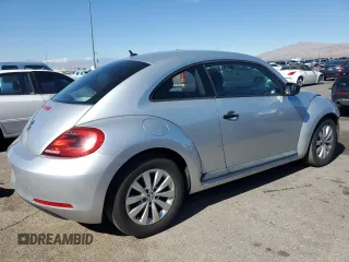 2014 Volkswagen Beetle Entry с VIN 3VWF17AT6EM642555, выставлен на аукционе Copart как лот 46953805 с пробегом 95 153 миль миль и Списание • Salvage title. История ставок и продаж доступна на DreamBid. Изображение 3.