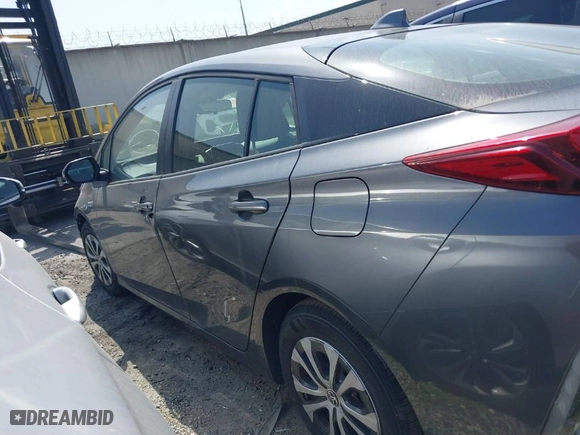 2022 Toyota Prius Prime LE with VIN JTDKAMFP7N3205306, listed as a IAAI auction lot 41647628 with NaN miles. Bid and sale history available at carsss.com. Image 15.