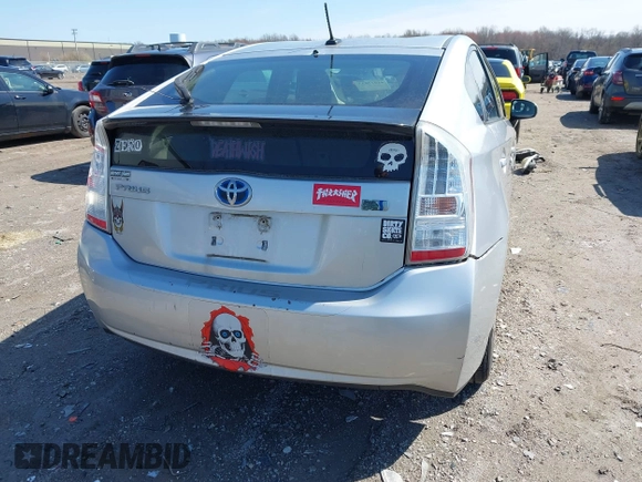 2011 Toyota Prius I with VIN JTDKN3DU0B0319068, listed as a IAAI auction lot 41972833 with 198,761 mi miles. Bid and sale history available at carsss.com. Image 4.