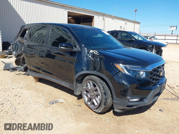 2023 Honda Passport EX-L z VIN 5FNYF8H5XPB013172, wystawiony jako IAAI lot #41680601 z przebiegiem 29 016 mil mil oraz . Historia ofert i sprzedaży dostępna na DreamBid. Obrazek 1.