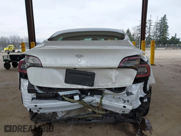 2023 Tesla Model 3 z VIN 5YJ3E1EA8PF412166, wystawiony jako IAAI lot #41461983 z przebiegiem 25 908 mil mil oraz . Historia ofert i sprzedaży dostępna na DreamBid. Obrazek 16.