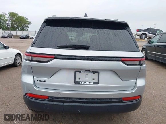 2023 Jeep Grand Cherokee Altitude with VIN 1C4RJHAG8PC611840, listed as a IAAI auction lot 42336992 with 41,100 mi miles and . Bid and sale history available at DreamBid. Image 17.