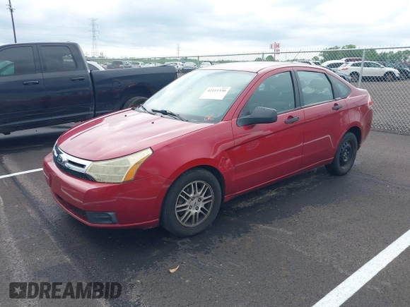 2011 Ford Focus SE with VIN 1FAHP3FN2BW102618, listed as a IAAI auction lot 42111330 with 273,013 mi miles. Bid and sale history available at carsss.com. Image 2.