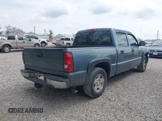 2006 Chevrolet Silverado 1500 LT1 with VIN 2GCEC13T761125079, listed as a IAAI auction lot 42122779 with 237,534 mi miles and . Bid and sale history available at DreamBid. Image 4.