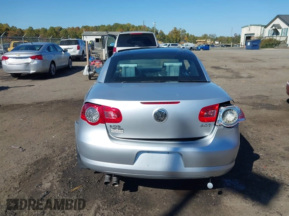 2010 Volkswagen Eos Komfort с VIN WVWBA7AH1AV023634, выставлен на аукционе IAAI как лот 40635291 с пробегом 42 152 миль миль и . История ставок и продаж доступна на DreamBid. Изображение 16.