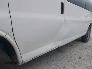 2018 Chevrolet Express Passenger LT с VIN 1GAZGPFG7J1334935, выставлен на аукционе IAAI как лот 41697084 с пробегом 72 571 миль миль и . История ставок и продаж доступна на DreamBid. Изображение 6.