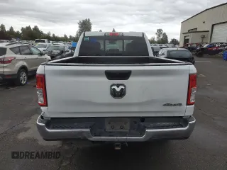2019 Ram 1500 Tradesman z VIN 1C6SRFCT2KN621955, wystawiony jako Copart lot #74845524 z przebiegiem 123 786 mil mil oraz Szkoda całkowita • Salvage title. Historia ofert i sprzedaży dostępna na DreamBid. Obrazek 6.