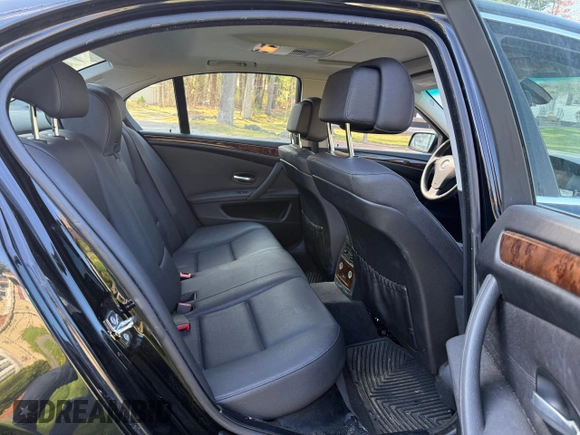 2008 BMW 5 Series 528xi with VIN WBANV135X8CZ58414, listed as a Copart auction lot 54599355 with 113,609 mi miles and Clean Title. Bid and sale history available at carsss.com. Image 6.