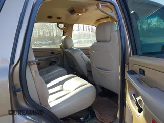 2004 Chevrolet Tahoe Special Service with VIN 1GNEK13V34J171961, listed as a IAAI auction lot 41814925 with 224,552 mi miles. Bid and sale history available at carsss.com. Image 8.