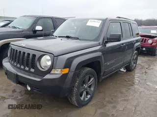 2015 Jeep Patriot Latitude with VIN 1C4NJRFB4FD154986, listed as a IAAI auction lot 41496724 with 131,700 mi miles and . Bid and sale history available at DreamBid. Image 2.