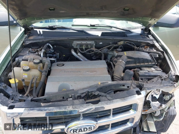 2008 Ford Escape Hybrid z VIN 1FMCU59HX8KB98122, wystawiony jako IAAI lot #42650207 z przebiegiem 138 757 mil mil oraz . Historia ofert i sprzedaży dostępna na DreamBid. Obrazek 10.