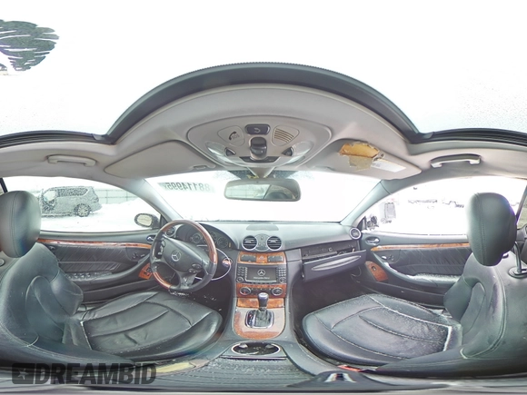 2008 Mercedes-Benz CLK 350 z VIN WDBTJ56H68F241279, wystawiony jako Copart lot #88114995 z przebiegiem 151 961 mil mil oraz Szkoda całkowita • Salvage title. Historia ofert i sprzedaży dostępna na DreamBid. Obrazek 13.