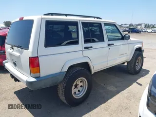 1999 Jeep Cherokee Sport with VIN 1J4FT68S1XL522018, listed as a IAAI auction lot 42551567 with 180,221 mi miles and . Bid and sale history available at DreamBid. Image 4.