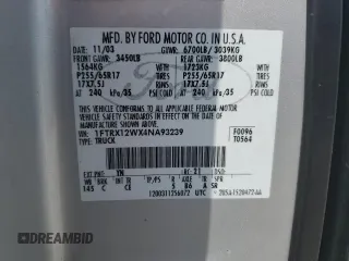 2004 Ford F-150 STX z VIN 1FTRX12WX4NA93239, wystawiony jako Copart lot #60365685 z przebiegiem 248 470 mil mil oraz Czysty tytuł • Clean title. Historia ofert i sprzedaży dostępna na DreamBid. Obrazek 12.
