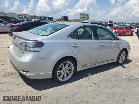 2010 Lexus HS 250h z VIN JTHBB1BA3A2013814, wystawiony jako Copart lot #72218104 z przebiegiem 191 159 mil mil oraz Czysty tytuł • Clean title. Historia ofert i sprzedaży dostępna na DreamBid. Obrazek 3.