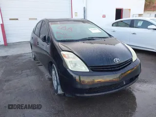 2005 Toyota Prius with VIN JTDKB20U153046024, listed as a IAAI auction lot 41930762 with 175,819 mi miles. Bid and sale history available at carsss.com. Image 1.