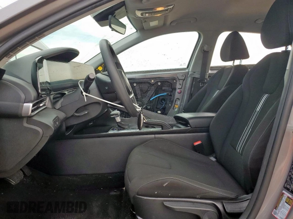 2024 Hyundai Elantra SEL with VIN KMHLM4DG5RU693830, listed as a Copart auction lot 56229385 with 23,682 mi miles and Salvage title. Bid and sale history available at DreamBid. Image 7.