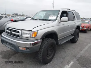 2000 Toyota 4Runner SR5 z VIN JT3HN86R9Y0288531, wystawiony jako IAAI lot #42157270 z przebiegiem 298 630 mil mil oraz . Historia ofert i sprzedaży dostępna na DreamBid. Obrazek 2.