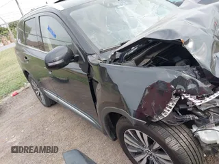 2020 Mitsubishi Outlander ES with VIN JA4AZ3A33LZ023870, listed as a IAAI auction lot 42168251 with 111,303 mi miles and . Bid and sale history available at DreamBid. Image 1.