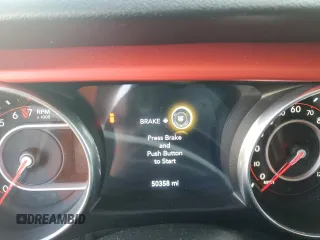 2020 Jeep Wrangler Unlimited Rubicon z VIN 1C4HJXFG4LW194482, wystawiony jako Copart lot #54494825 z przebiegiem 50 358 mil mil oraz Szkoda całkowita • Salvage title. Historia ofert i sprzedaży dostępna na DreamBid. Obrazek 9.